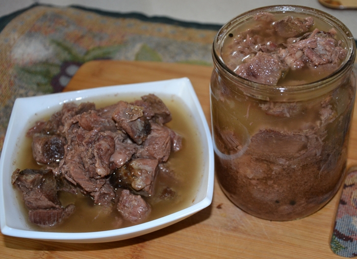 тушенка в духовке в стеклянной банке