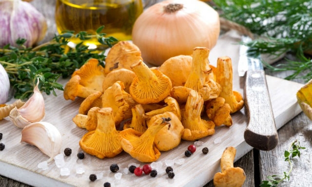 соленые лисички