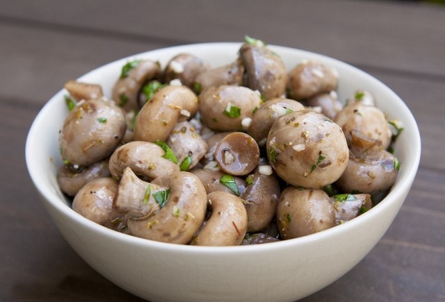 засолить шампиньоны в домашних условиях быстро