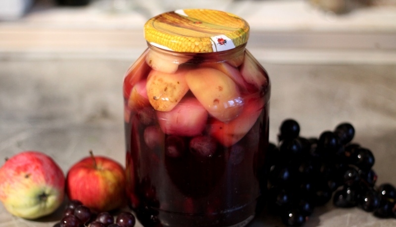 компот из яблок и винограда на зиму