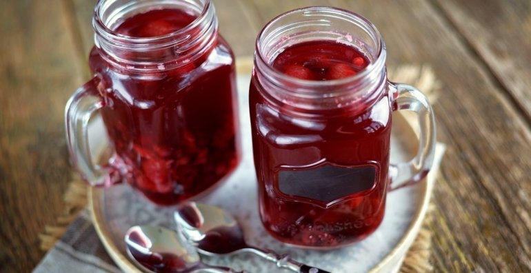 сколько варить компот из замороженных ягод