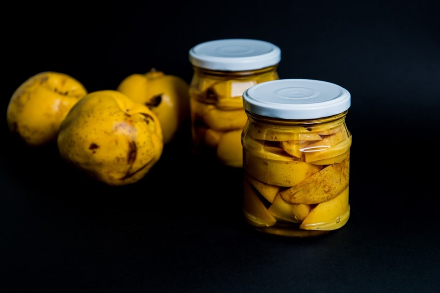 маринованная айва на зиму без стерилизации