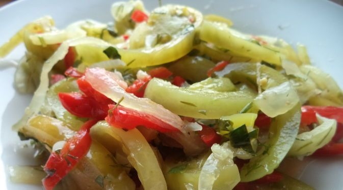 зеленые помидоры маринованные с чесноком быстрого приготовления