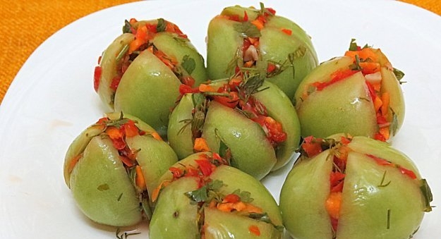 малосольные зеленые помидоры