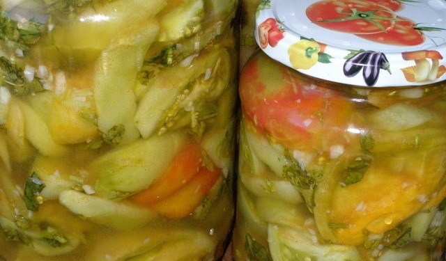 салат из красных помидоров на зиму