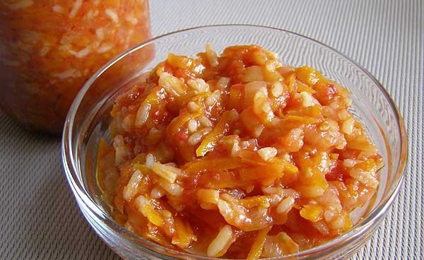 салат с рисом на зиму очень вкусные