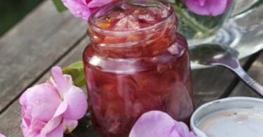 Розовое варенье