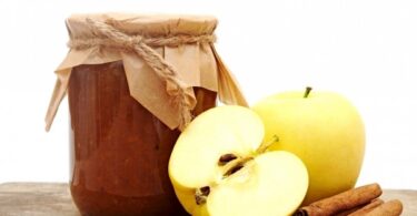 Яблочное варенье с корицей