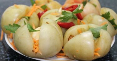 Помидоры зеленые фаршированные на зиму