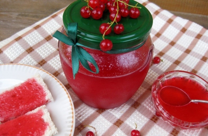желе из красной смородины