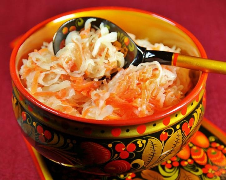 когда солить капусту