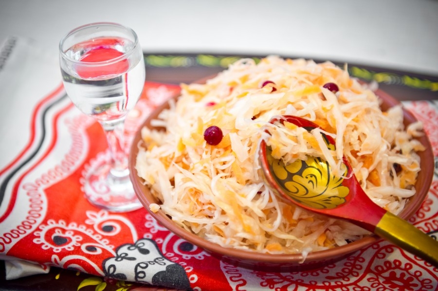 соленая капуста с клюквой