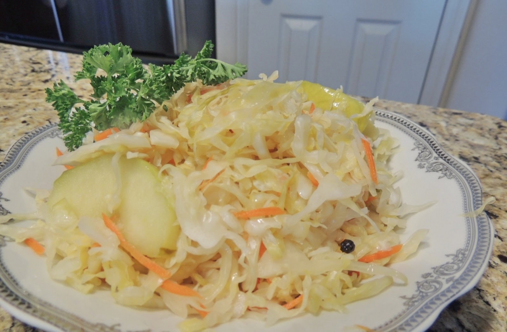 квашеная капуста с яблоками на зиму