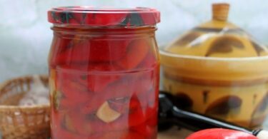 Маринованный горький перец