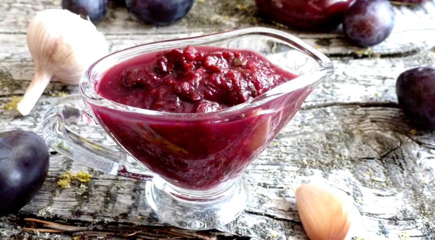 заготовка соуса из сливы на зиму