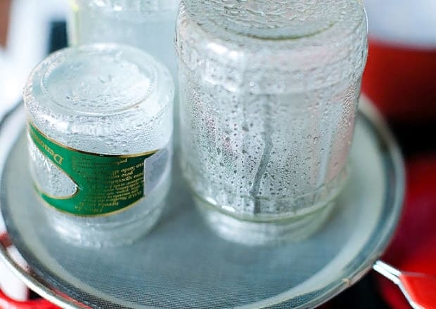 стерилизовать пустые банки в микроволновке