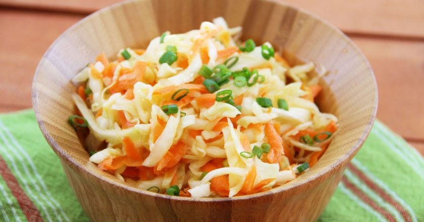 капуста суточная с чесноком и морковью