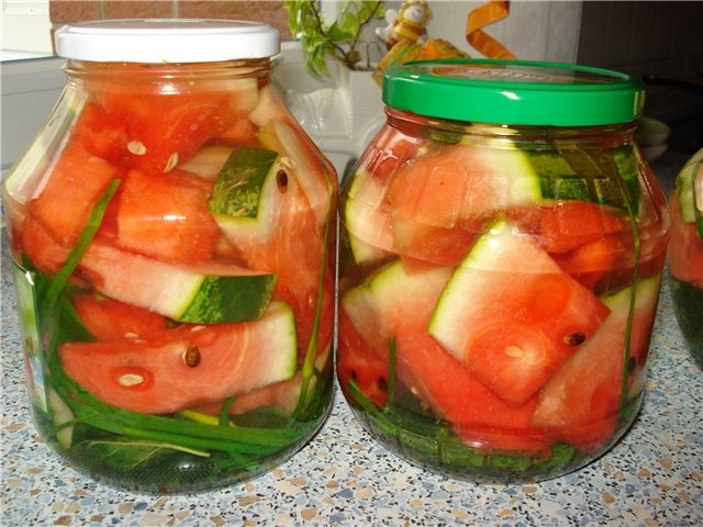 солить арбузы