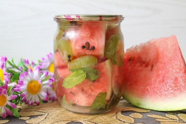 солить арбузы